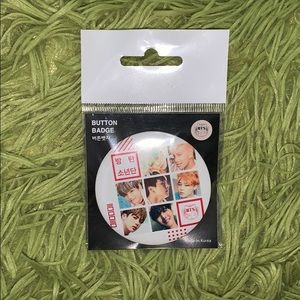 BTS BADGE / PIN